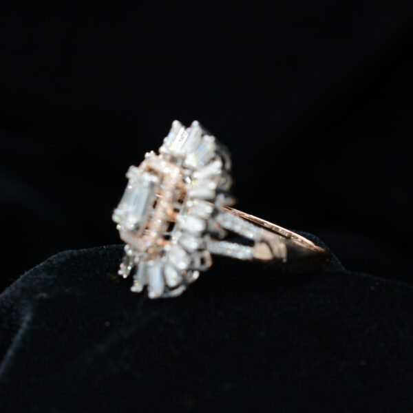 Ladies Ring