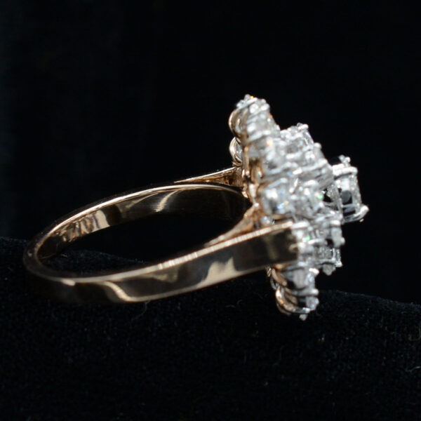 Ladies Ring