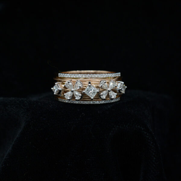 Ladies Ring